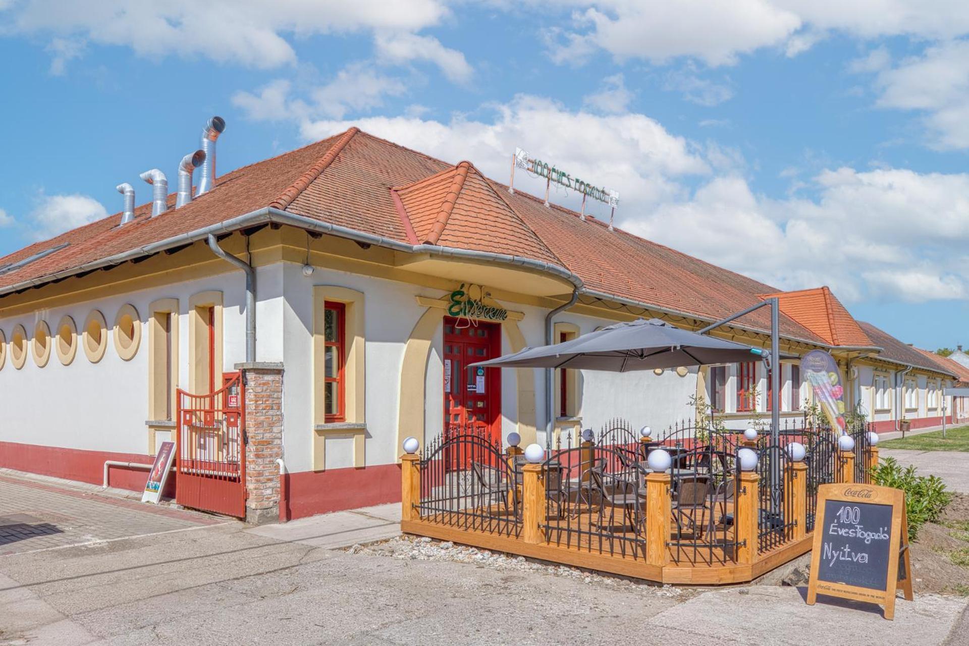 100 Éves Fogadó Szatymaz Exterior foto